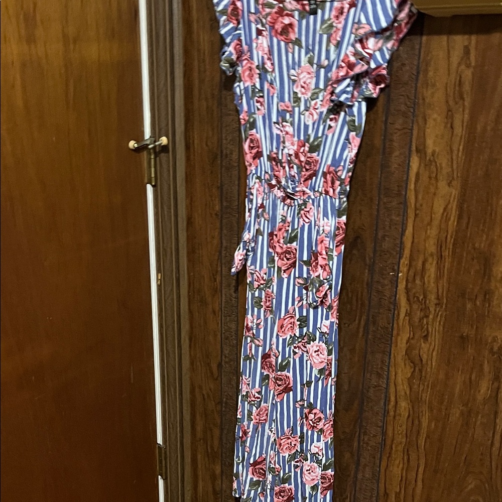 Hot Kiss Pink Floral Blue Striped pantsuit
